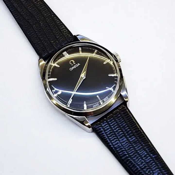 [BUNJANG] Omega Men's Black Mechanical Watch / 신품급 정품 오메가 남성용 검정색 태엽 시계