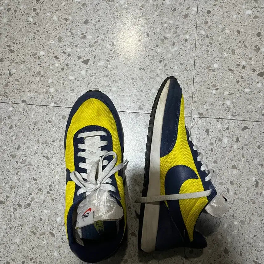 [BUNJANG] Nike Tailwind 79 Yellow Navy (Size 280) / 나이키 테일윈드 79 옐로우 네이비 280