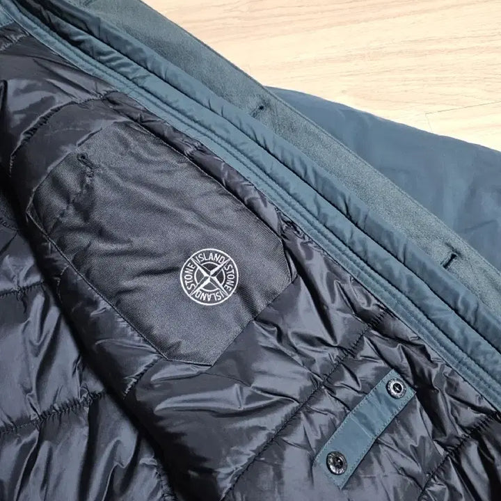 [BUNJANG] Stone Island Micro Reps PrimaLoft Padded Jacket / 스톤아일랜드 마이크로랩스 프리마로프트 패딩