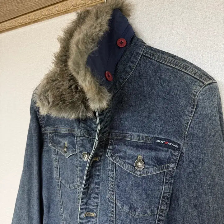 [BUNJANG] DKNY Y2K Denim Jacket with Fur Trim / 빈티지 Dkny jeans y2k 데님자켓 퍼자켓 퍼트리밍 데님자켓