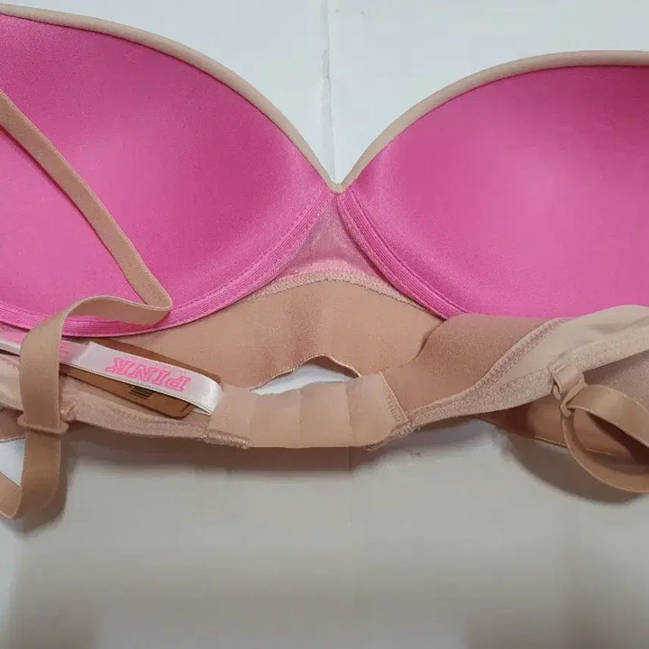 [SOLD OUT] 빅토리아 시크릿 pink 노와이어 푸쉬업 브라 32A