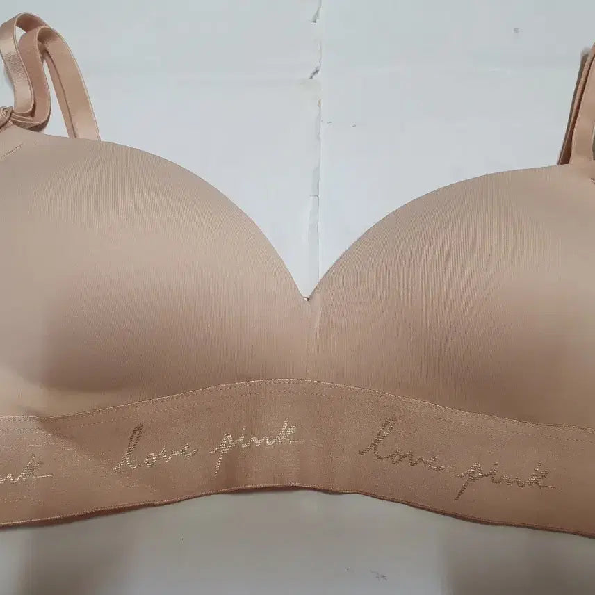 [SOLD OUT] 빅토리아 시크릿 pink 노와이어 푸쉬업 브라 32A