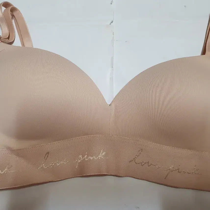 [SOLD OUT] 빅토리아 시크릿 pink 노와이어 푸쉬업 브라 32A