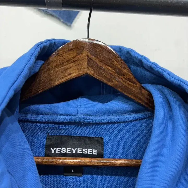 [BUNJANG] YesEyeSee Street Printed Hoodie (Size L) / (105) 예스아이씨 스트릿 프린팅 후드티