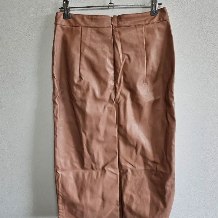 [BUNJANG] Imvely Leather Skirt / 임블리 레더 스커트 (새상품)