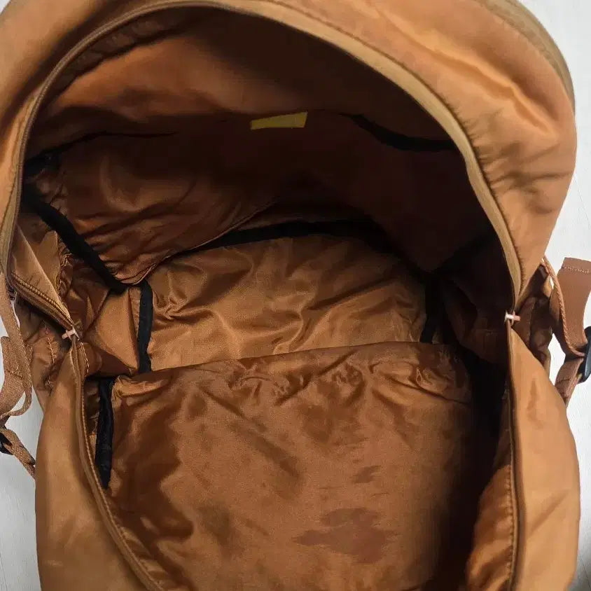 [BUNJANG] Mandarina Duck Touch Fabric Backpack / 만다라덕