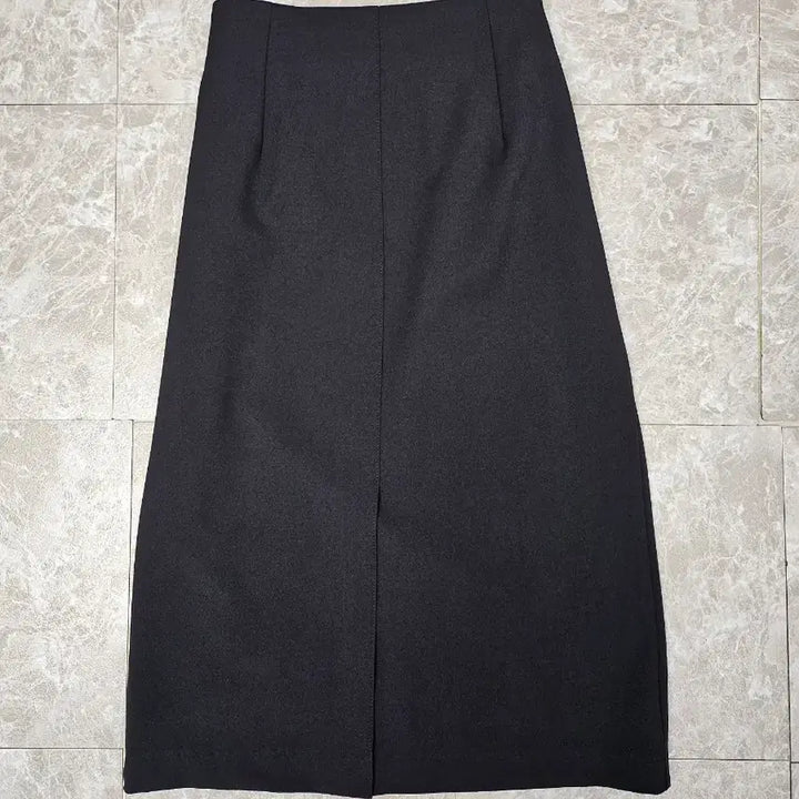 [SOLD OUT] 트위 블랙 H라인 스커트