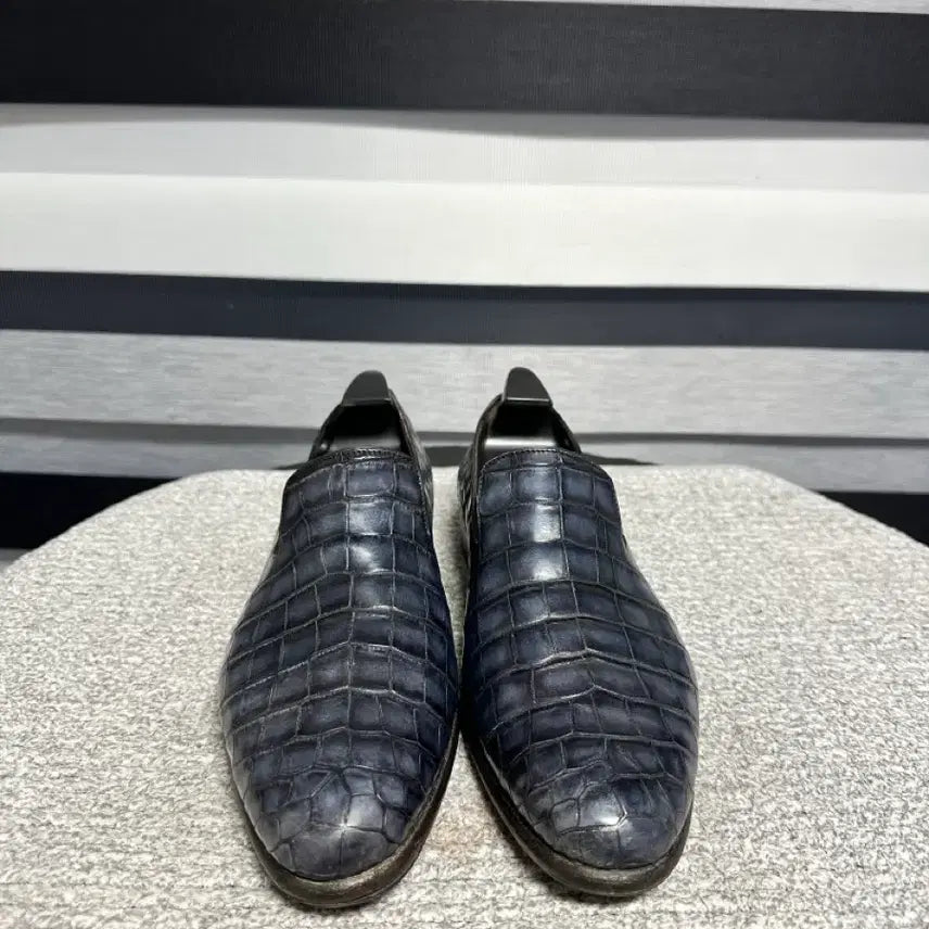 [BUNJANG] Berluti Crocodile Leather Loafers / 벨루티 악어가죽 로퍼
