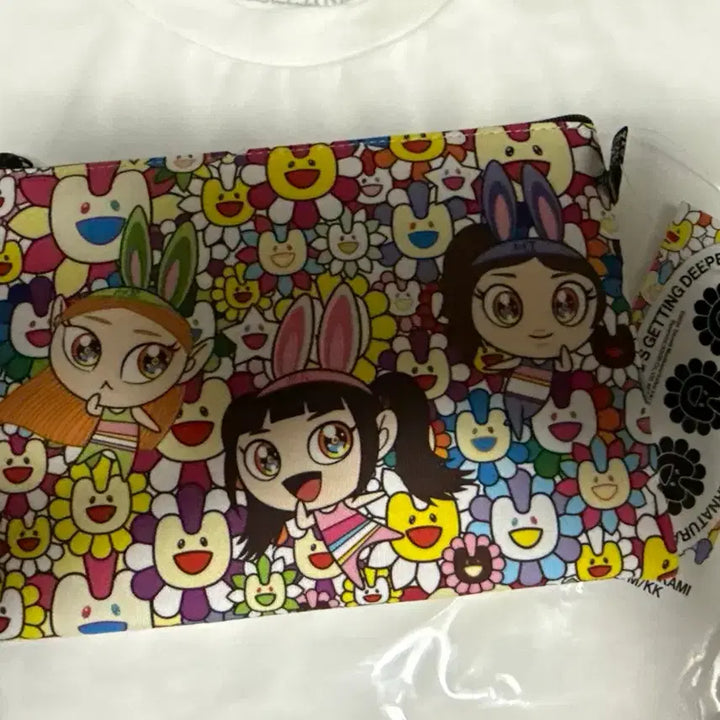 [BUNJANG] NewJeans Super Natural Pouch / 뉴진스 슈퍼내츄럴 파우치