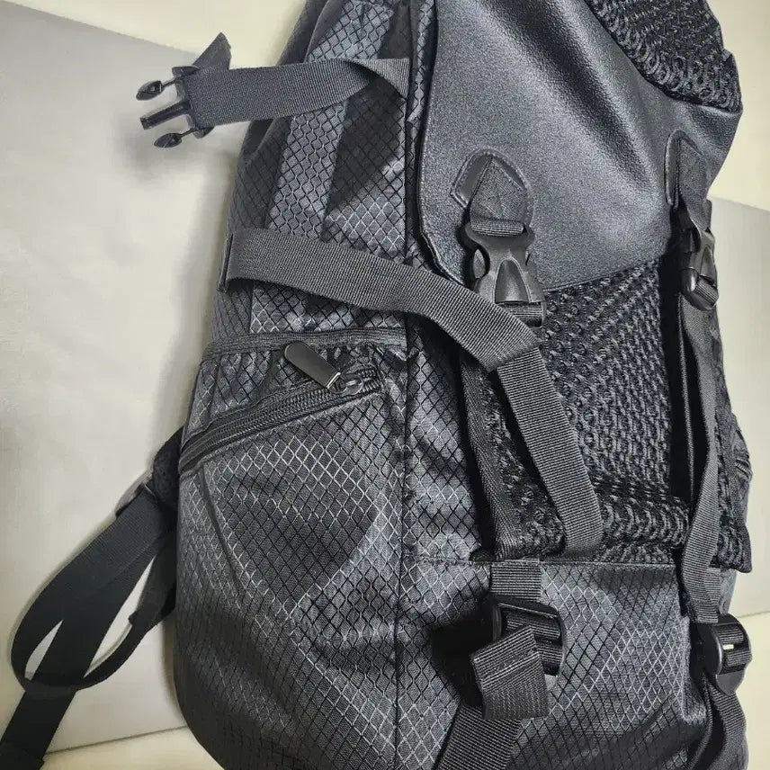 [BUNJANG] Unbranded Backpack Waterproof Cover Included / 남성 백팩 가방 새제품 바이크 라이더 바이커 자전거 등산 트레킹 헬스