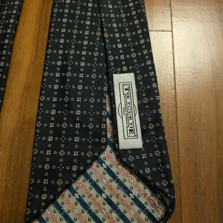 [BUNJANG] Tie Your Tie 7-Fold Silk Necktie / 타이유어타이 7폴드 넥타이
