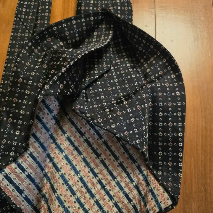[BUNJANG] Tie Your Tie 7-Fold Silk Necktie / 타이유어타이 7폴드 넥타이