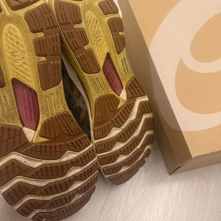 [SOLD OUT] 아식스 젤 카야노 28 FN3-S 앤트러사이트 260