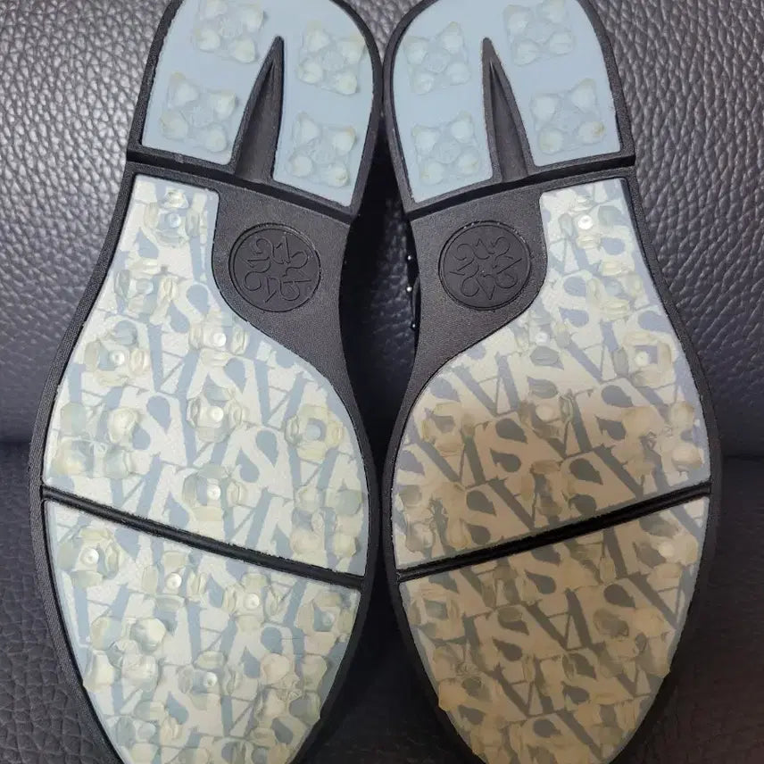 [BUNJANG] St. Andrews Women's Golf Shoes (230) / 세인트앤드류스 골프화 여성 태슬 장식 스파이크리스 230 (새상품)