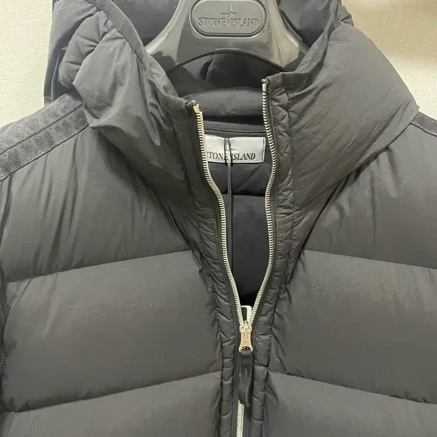 [BUNJANG] Stone Island Padded Jacket (Black) / (새상품) 스톤아일랜드 패딩 L (블랙)