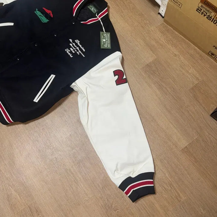 [BUNJANG] Denim Tears Peace Varsity Jacket XL / 데님티어스 피스 바시티 자켓 xl 사이즈