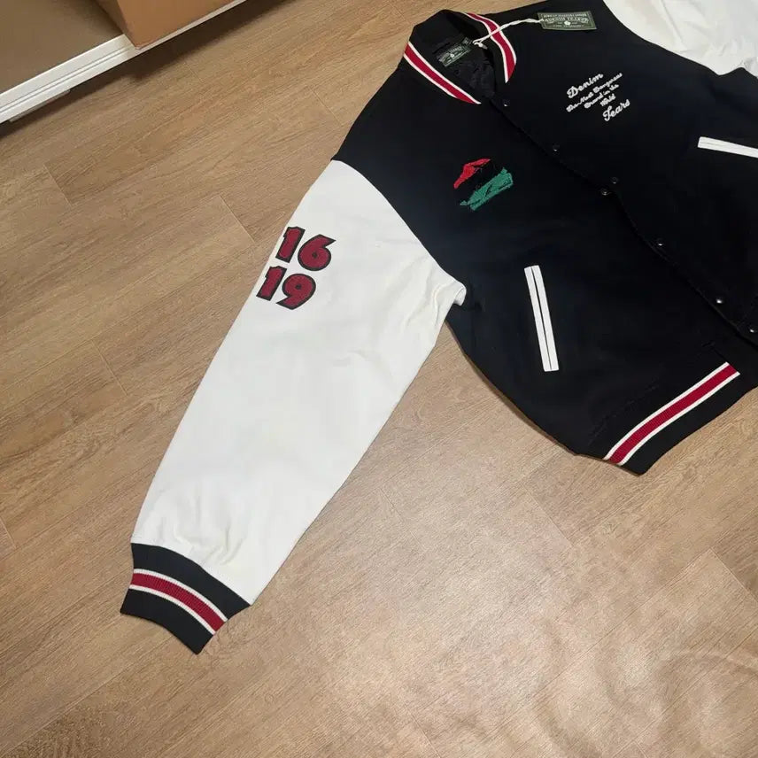 [BUNJANG] Denim Tears Peace Varsity Jacket XL / 데님티어스 피스 바시티 자켓 xl 사이즈