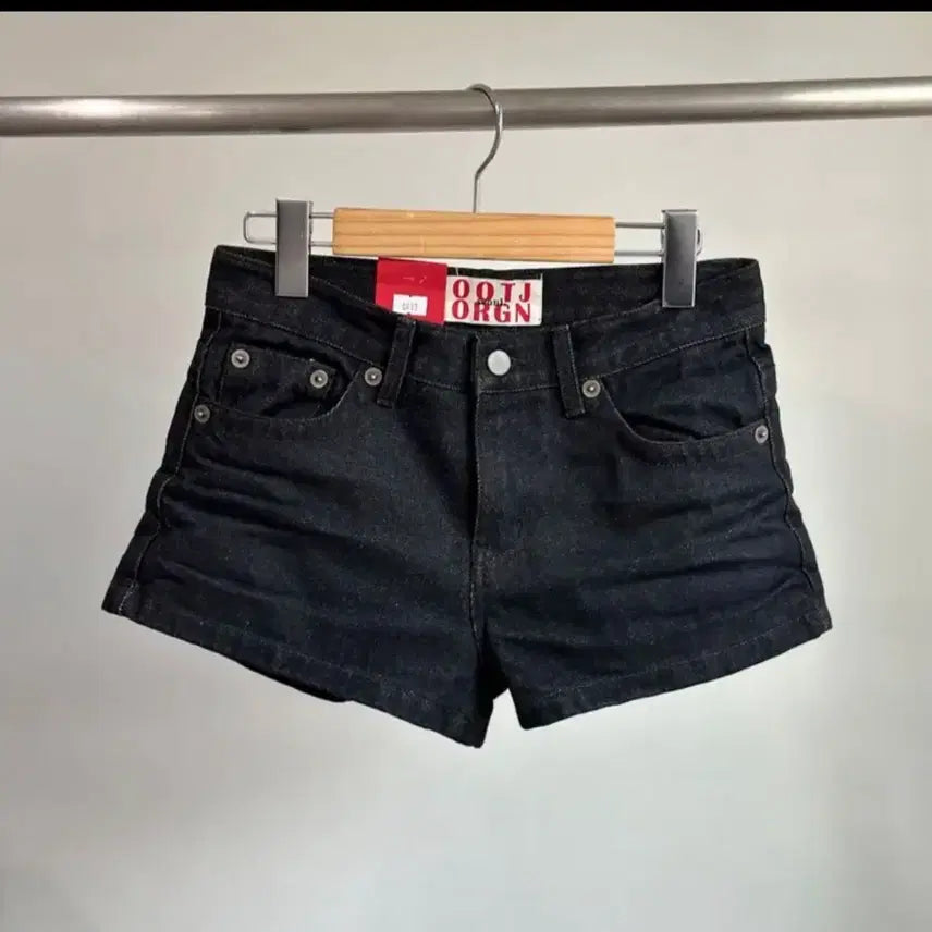 [BUNJANG] OOTJ Black Denim Low-Rise Shorts / Ootj 블랙 데님 숏 팬츠 로우라이즈 반바지