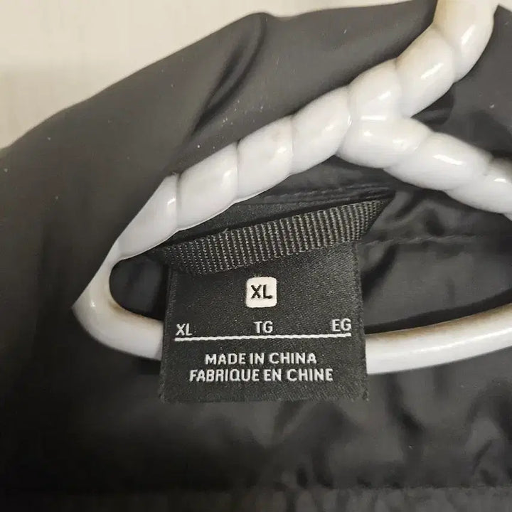 [BUNJANG] Nike LeBron Lightweight Hoodie XL / 나이키 킹르브론  후드 경량패딩 XL