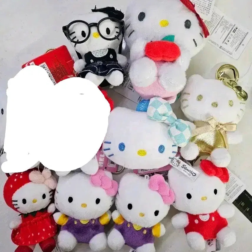 [BUNJANG] Hello Kitty Doll Keyring / 헬로키티 인형 키링