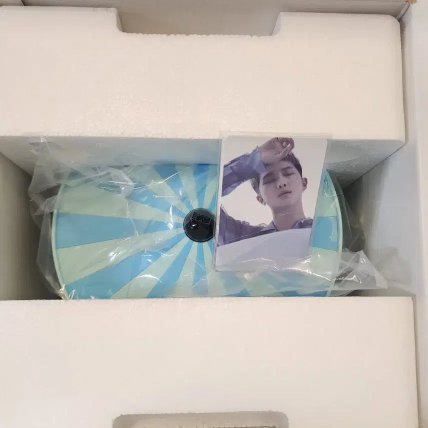 [BUNJANG] BTS Merch Box 11 Photocard Set (Unsealed) / 방탄소년단 bts 머치박스 11 포카세트 포함 (단순개봉)