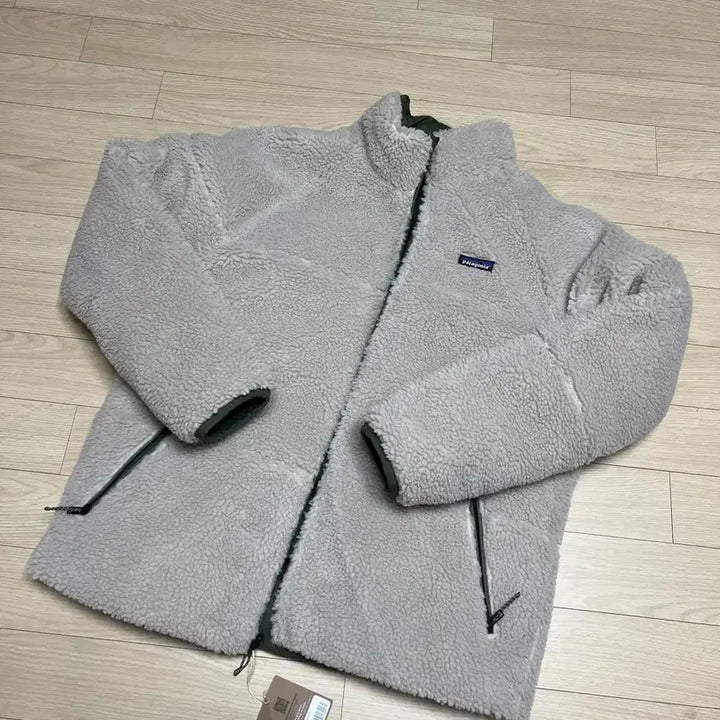 [SOLD OUT] 파타고니아 리버서블 패딩 L사이즈