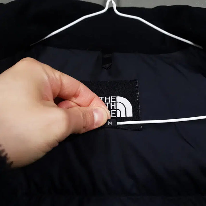 [BUNJANG] The North Face 700 Fill Nuptse Goose Down Puffer Jacket (Black) / 여성 85 (M) 노스페이스 700필 눕시 구스다운 푸퍼 패딩 점퍼 블랙