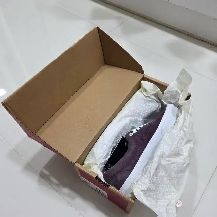 [BUNJANG] VANS Era Pig Suede Sneakers / (새상품) 반스VANS 에라 피그스웨이드 250 -헬스웨이트운동화/단화신