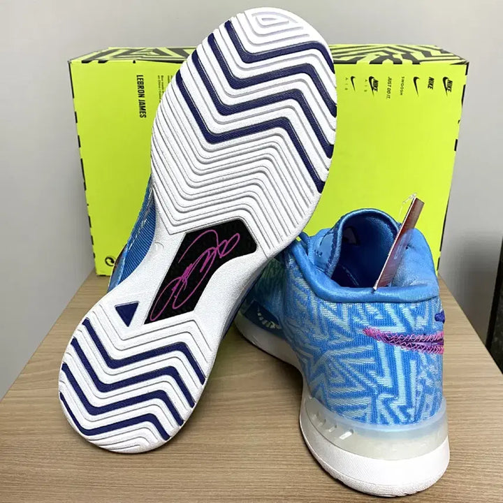 [SOLD OUT] (새제품) 나이키 르브론 LBJ NXXT GENISUS EP 280mm