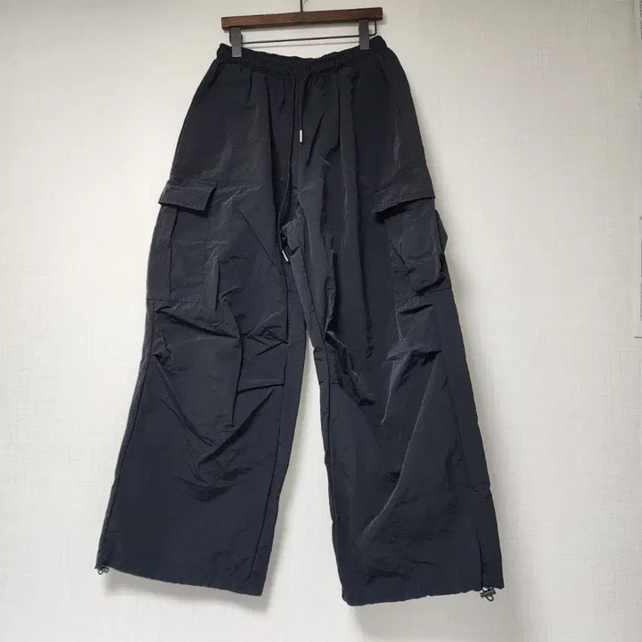 [BUNJANG] Stray Kids Black Wide Cargo Pants M / Strevra 블랙 와이드 카고 바지 팬츠 M