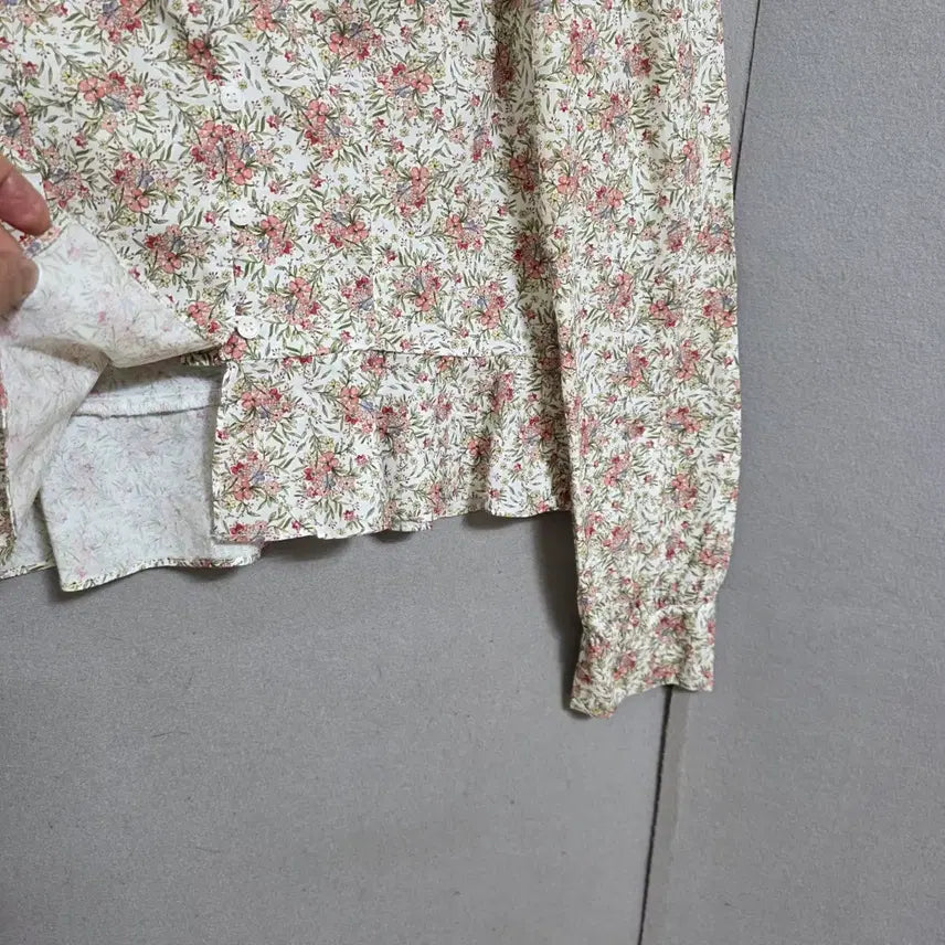 [BUNJANG] Square Neck Flower Blouse S / 스퀘어넥 플라워 블라우스 S  n2508