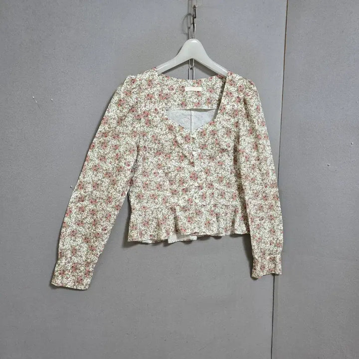 [BUNJANG] Square Neck Flower Blouse S / 스퀘어넥 플라워 블라우스 S  n2508
