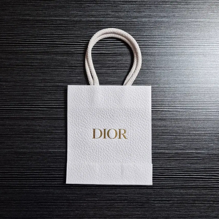[BUNJANG] Dior Shopping Bag / [정품]디올 쇼핑백,디올 가방,디올 지갑,디올 박스,디올 케이스,디올
