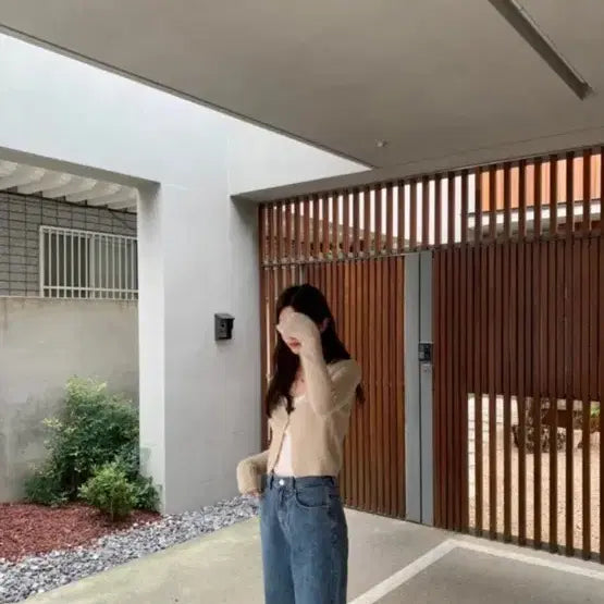 [BUNJANG] WearWeather Giselle Knit Cardigan - Beige / 웨어웨더 지젤 니트 가디건 베이지