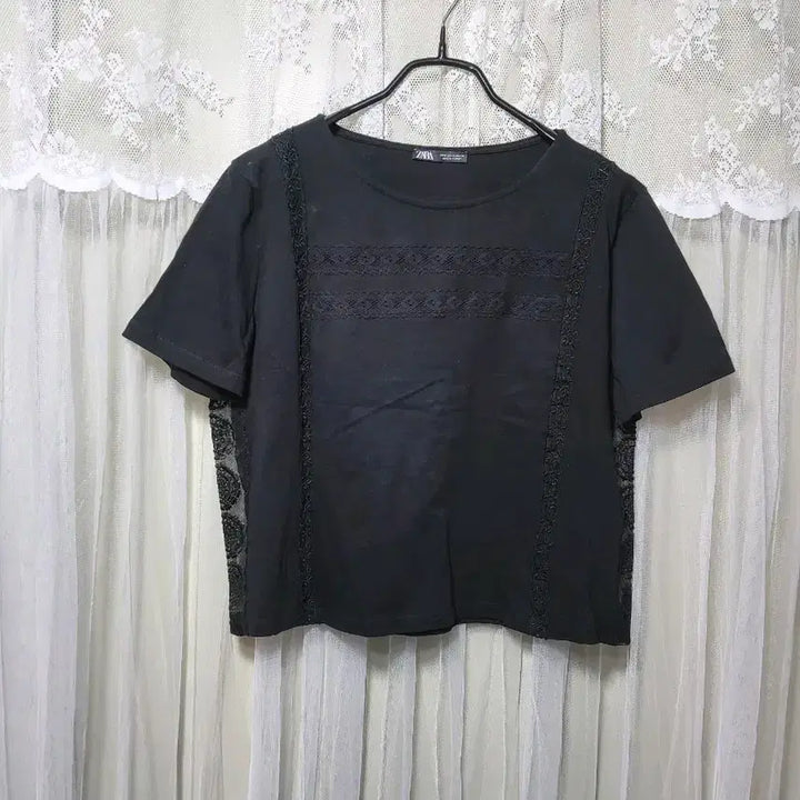 [BUNJANG] ZARA Black Lace Short Sleeve T-shirt / 자라ZARA 블랙 레이스 반팔 티셔츠