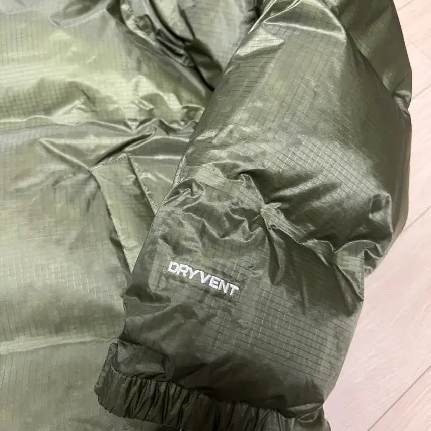[SOLD OUT] 노스페이스 1996 워터 쉴드 눕시 다운 자켓  XXL사이즈 (카키)