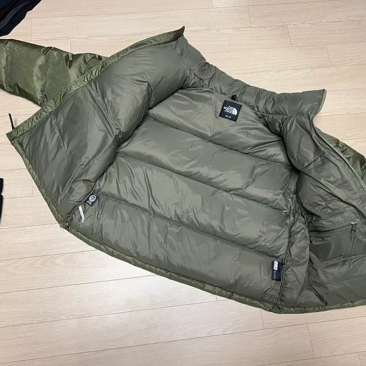 [SOLD OUT] 노스페이스 1996 워터 쉴드 눕시 다운 자켓  XXL사이즈 (카키)