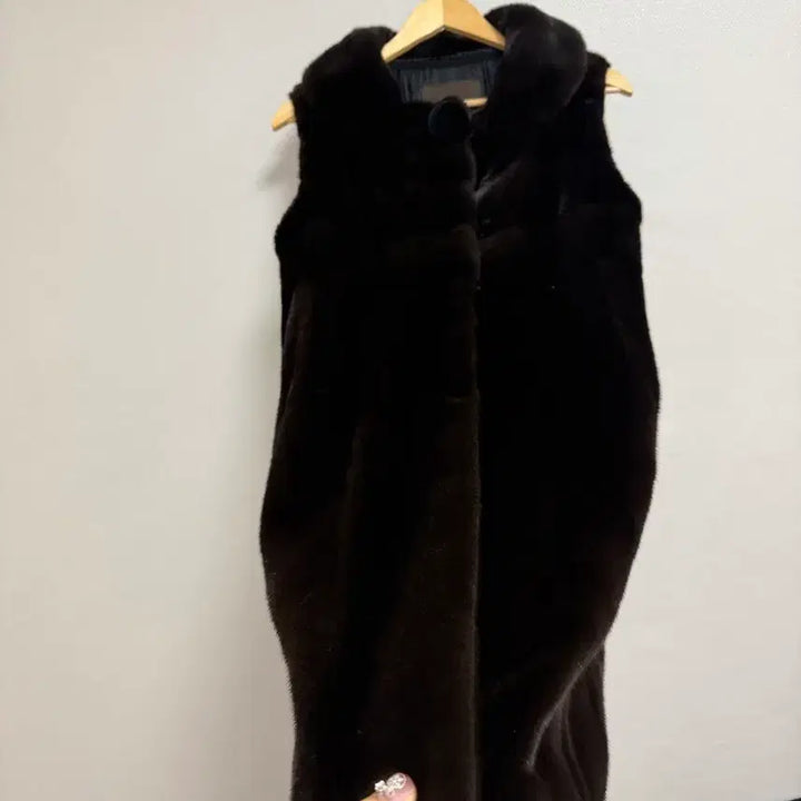 [BUNJANG] Sungjin Fur Blackglama Mink Vest / 성진모피 블랙그라마 밍크베스트조끼