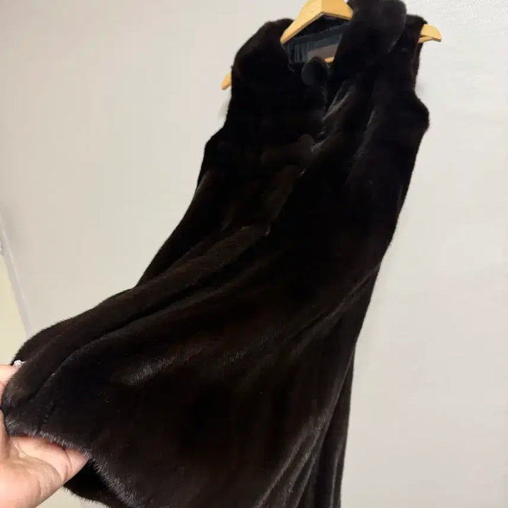 [BUNJANG] Sungjin Fur Blackglama Mink Vest / 성진모피 블랙그라마 밍크베스트조끼