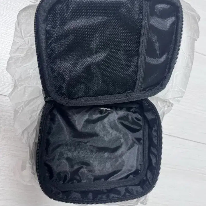 [BUNJANG] Gang Dong-won Pouch / 강동원 파우치