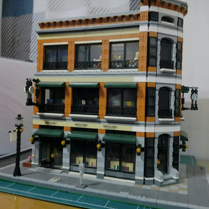 [BUNJANG] Lepins 15017 Starbucks Barnes &amp; Noble Compatible Building Blocks Set / [레고호환] 레핀 15017 스타벅스 반스앤노블 팝니다