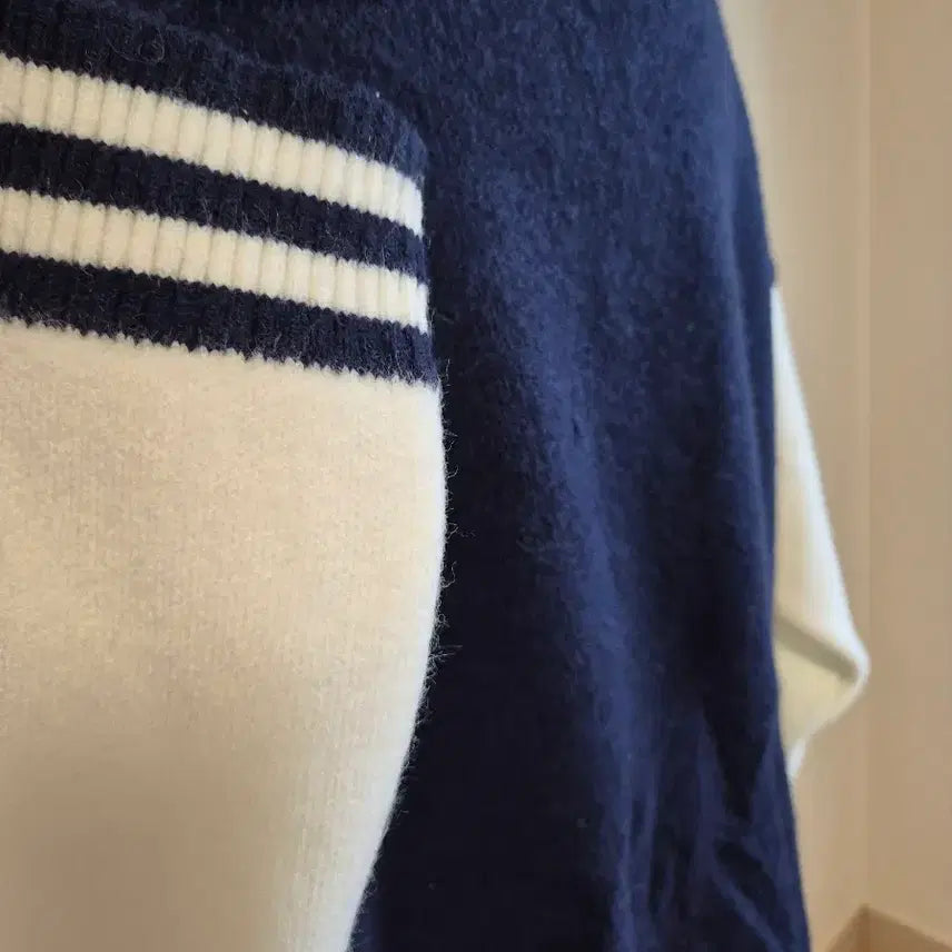 [BUNJANG] Knit Color Block Baseball Jacket / 니트 배색 야구 점퍼 쟈켓 택가 59900원