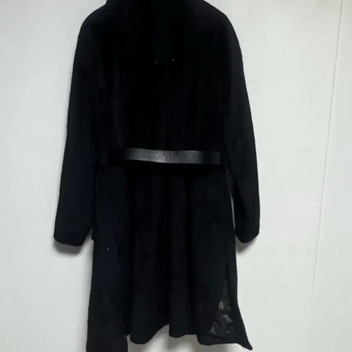 [BUNJANG] TIME Black Lama Coat / TIME 타임 벨트 블랙 라마 코트