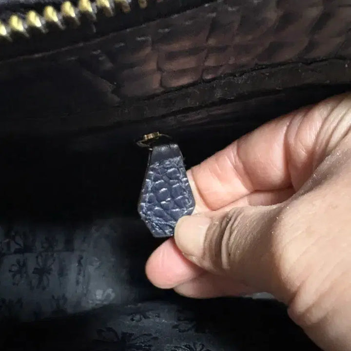 [BUNJANG] Ricky Rosetta Navy Crocodile Leather Tote Bag / 리키 로제타 소가죽 네이비 악어 토트백