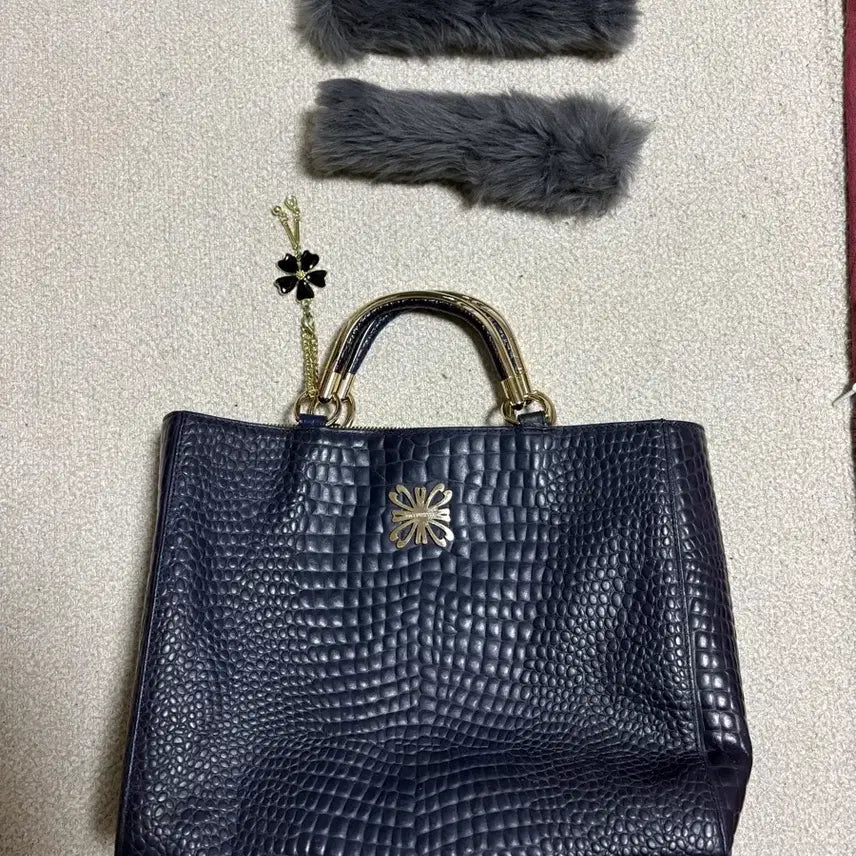 [BUNJANG] Ricky Rosetta Navy Crocodile Leather Tote Bag / 리키 로제타 소가죽 네이비 악어 토트백