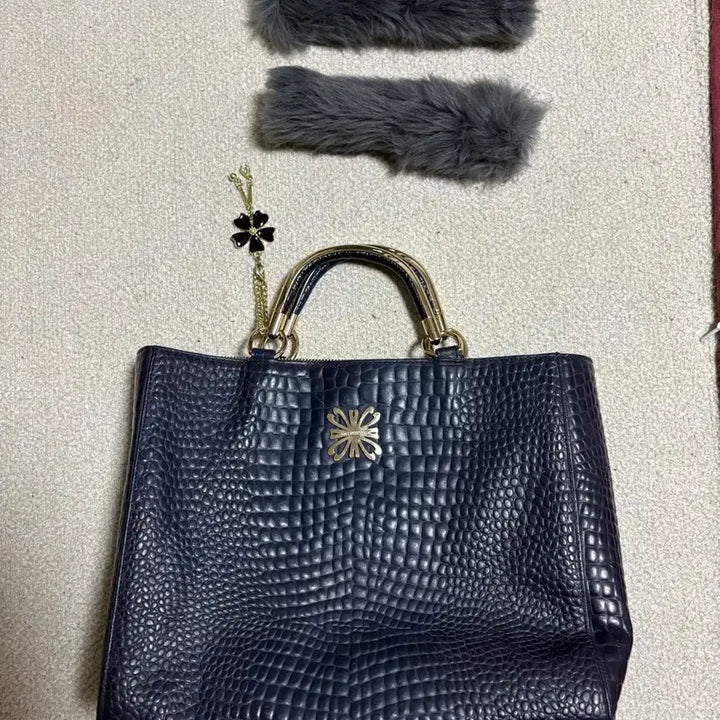 [BUNJANG] Ricky Rosetta Navy Crocodile Leather Tote Bag / 리키 로제타 소가죽 네이비 악어 토트백