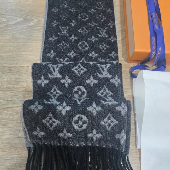 [BUNJANG] Louis Vuitton Scarf / 루이비통 목도리