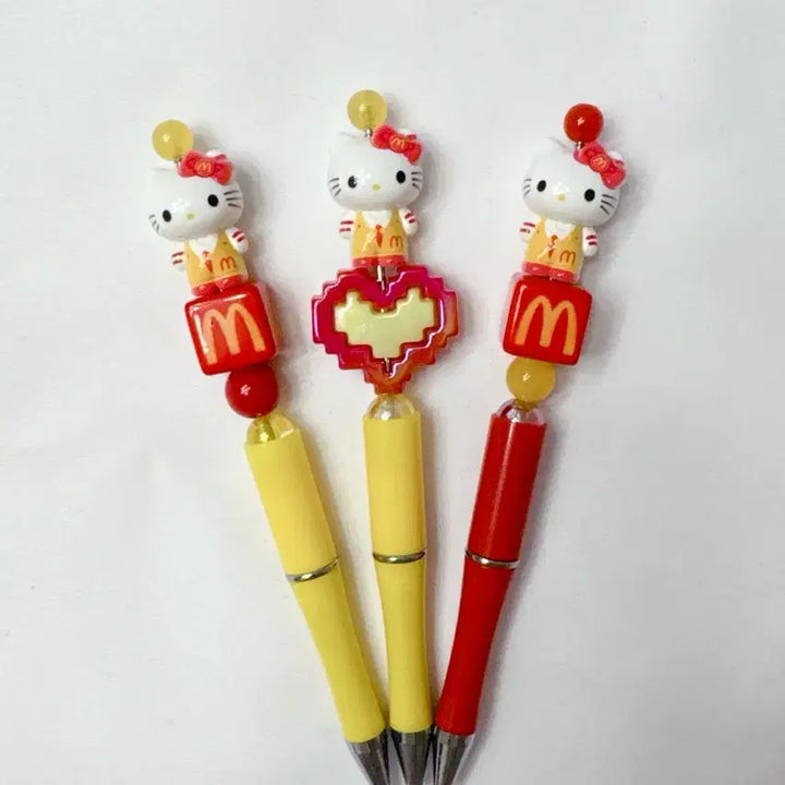 [BUNJANG] Hello Kitty Ballpoint Pen with Beads and Figure / 헬로키티 키티볼펜 볼펜꾸미기 볼꾸 펜꾸 키티비즈 키티피규어