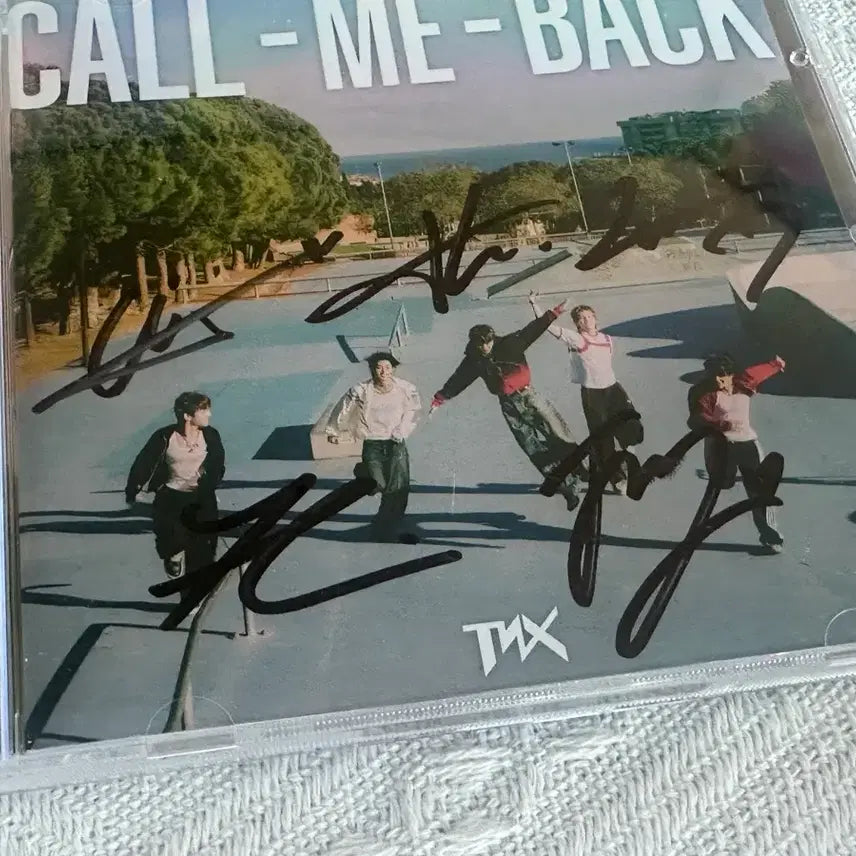 TNX 더뉴식스 친필 싸인앨범