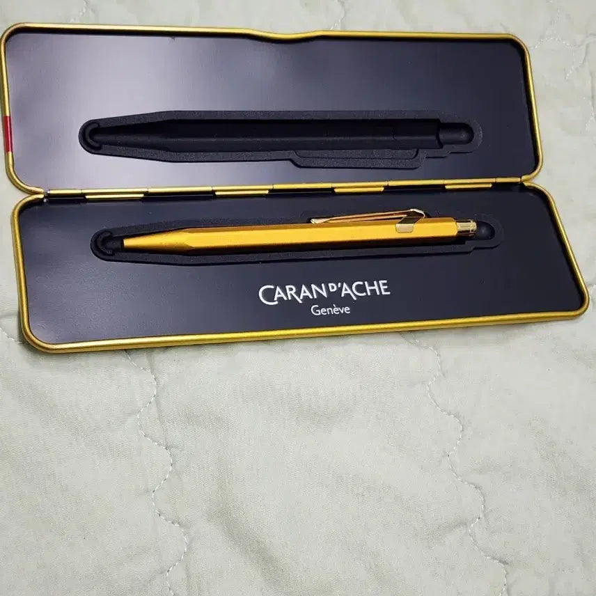 [BUNJANG] K-Pop Merch Store does not carry this item. / 스위스 카렌다쉬849 골드 볼펜